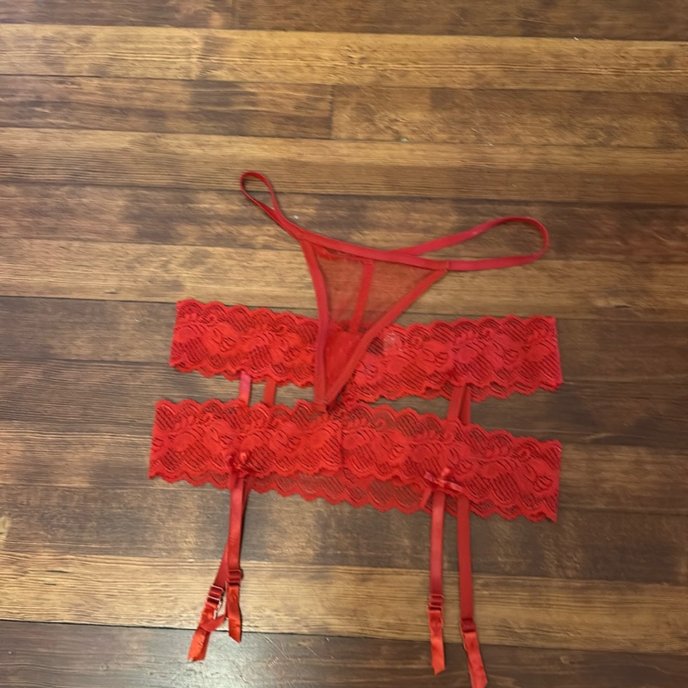 NEW sexy lingerie never worn S/M